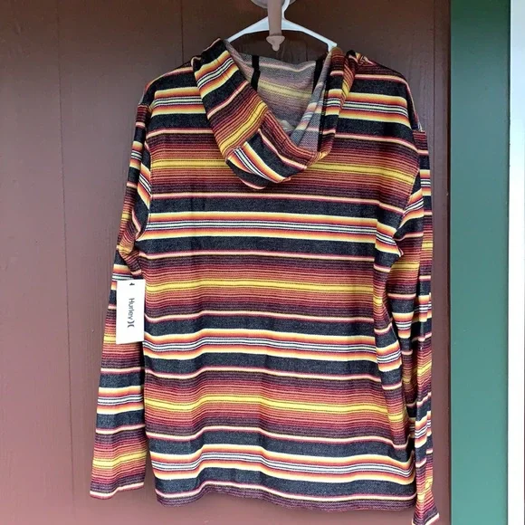 Lightweight hoodie size Medium - Picture 2 of 3